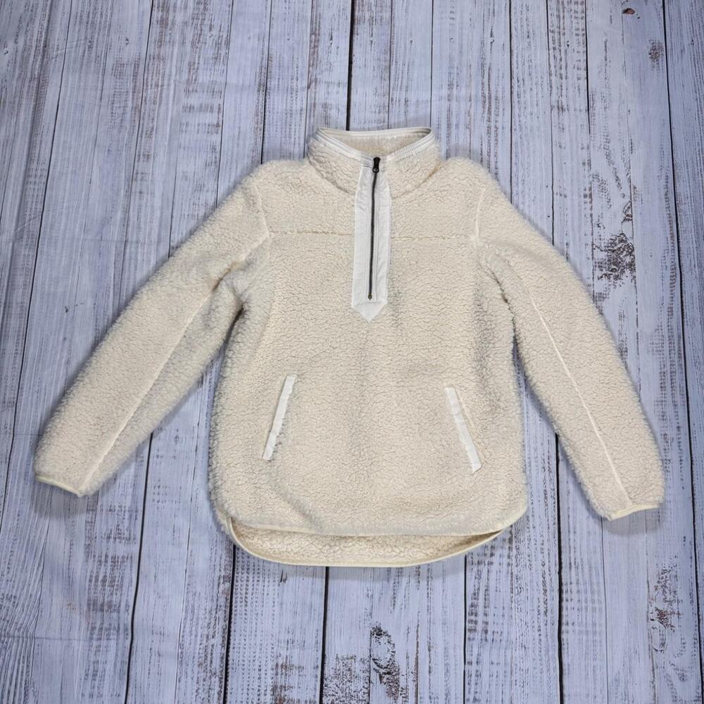Time and Tru Cream Fleece Pullover